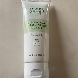 NEW Mario Badescu BOTANICAL EXFOLIATING SCRUB